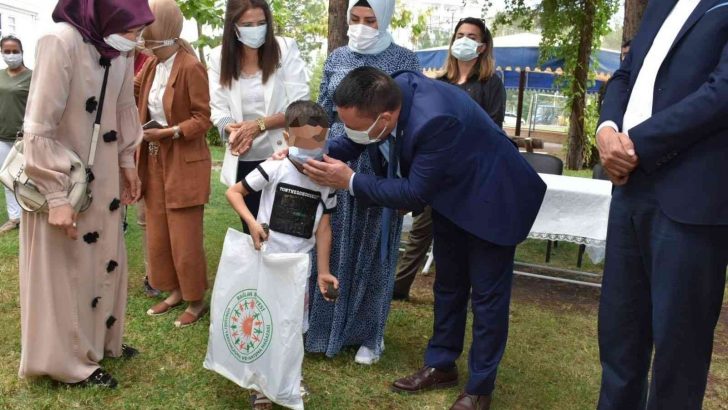 Bağlar Belediyesi bedenleri giydirdi, yürekleri ısıttı