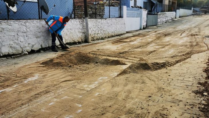 Kuşadası Belediyesi hizmetlerine devam ediyor